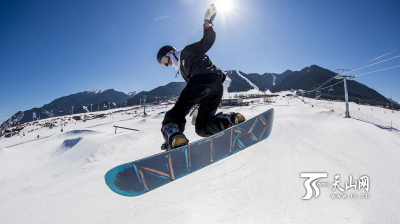 新疆丝绸之路国际度假区成为滑雪发烧友的滑雪必来打卡地