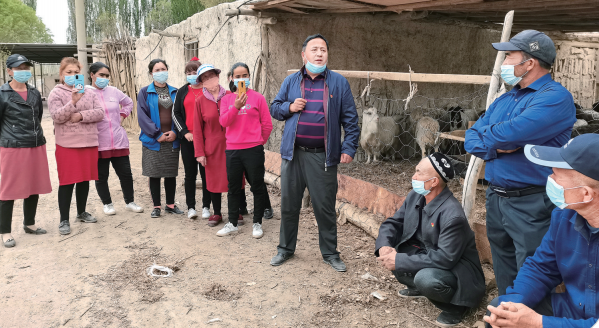 五十团夏河镇 畜牧养殖"科技大餐"送到群众家门口